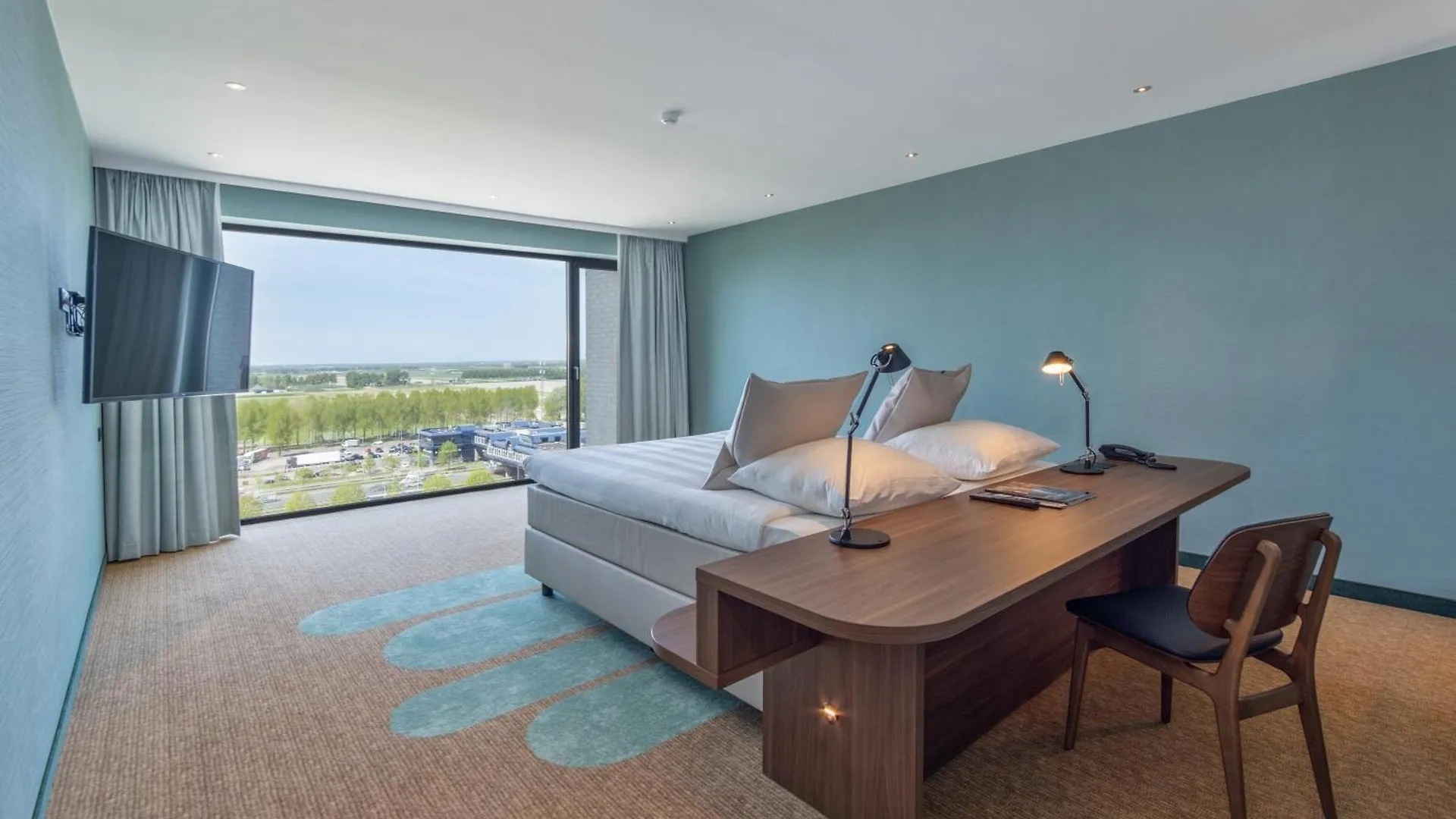 Van Der Valk Hotel Schiphol Хоофддорп